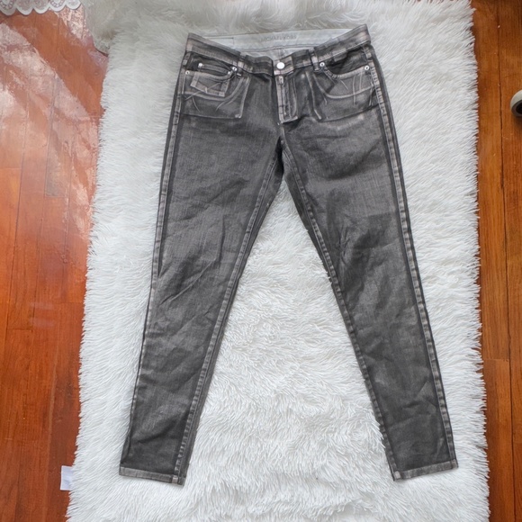 Michael Kors - Picture 1 of 9